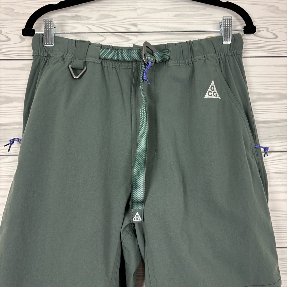 NWT NIKE ACG HIKE PANTS ALL CONDITIONS GEAR GREEN WATER REPELLANT UV SIZE SMALL - Picture 2 of 15